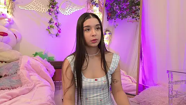 ISA NIXON online show from 03/04/26, 10:38