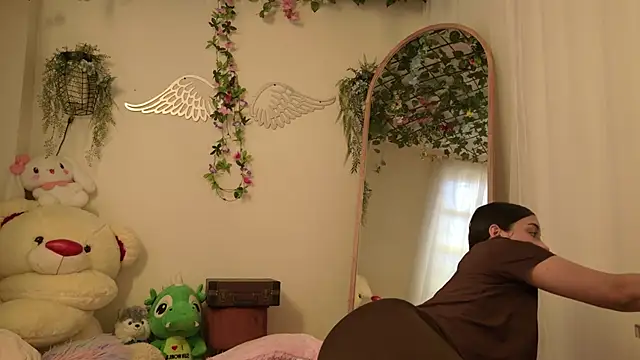 ISA NIXON online show from 04/01/26, 03:31