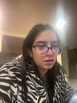 Kloe Novoa online show from 03/03/26, 12:22