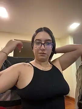 Kloe Novoa online show from 03/17/26, 01:25