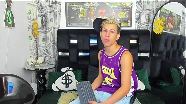 Snapshot of Horny_Duo0 chatting on 11/10/25, 03:05 Horny Duo0 online show from 11/10/25, 03:05