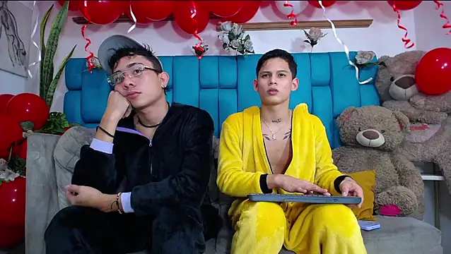 Hot Boys Latinos X online show from 02/13/26, 11:12