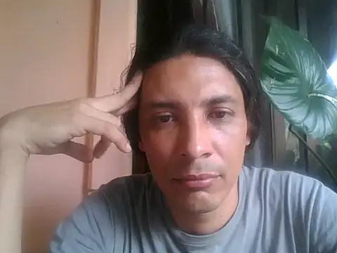 Snapshot of FANTASSYTABOO chatting on 12/19/25, 08:49 FANTASSYTABOO online show from 12/19/25, 08:49