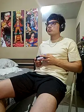 Ais B10 online show from 11/12/25, 03:29