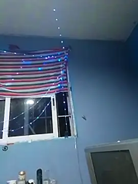 Snapshot of Ojitosbrrr chatting on 11/28/25, 01:30 Ojitosbrrr online show from 11/28/25, 01:30