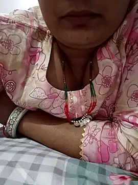 Snapshot of Best_couple2001 chatting on 10/31/25, 07:09 Best couple2001 online show from 10/31/25, 07:09