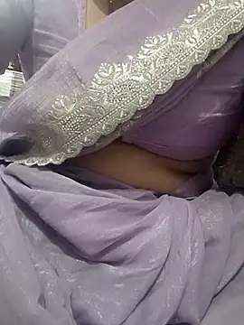 Snapshot of Best_couple2001 chatting on 11/01/25, 03:47 Best couple2001 online show from 11/01/25, 03:47