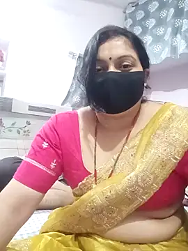 Snapshot of Best_couple2001 chatting on 11/03/25, 04:19 Best couple2001 online show from 11/03/25, 04:19