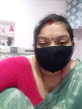 Snapshot of Best_couple2001 chatting on 11/05/25, 07:41 Best couple2001 online show from 11/05/25, 07:41