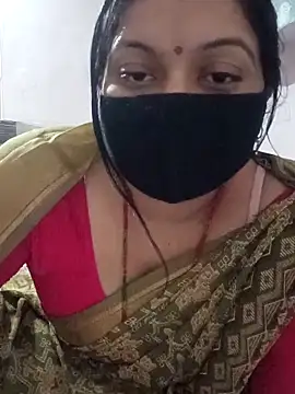 Snapshot of Best_couple2001 chatting on 11/11/25, 06:57 Best couple2001 online show from 11/11/25, 06:57