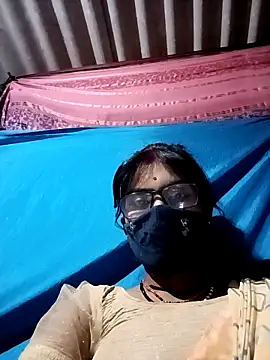 Janvi babby online show from 10/29/25, 04:42