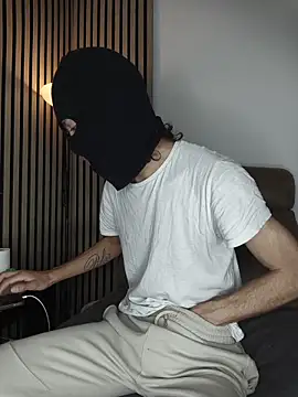 findomhot online show from 12/14/25, 12:10