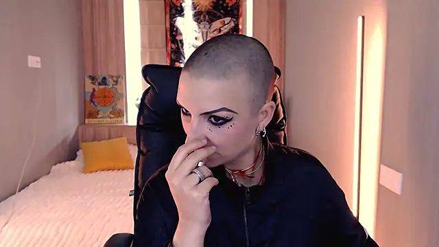 Snapshot of Sweet-n-Strong chatting on 07/06/26, 03:03 Sweet-n-Strong online show from 07/06/26, 03:03