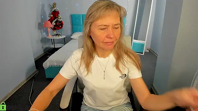 Carla Vogue online show from 01/06/26, 02:04