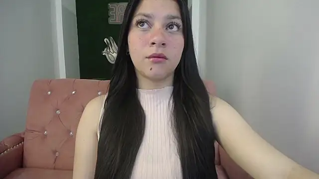 Snapshot of velvetvixen_t chatting on 11/26/25, 12:50 velvetvixen t online show from 11/26/25, 12:50