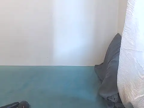 Snapshot of EbonyTinyX chatting on 11/24/25, 03:50 EbonyTinyX online show from 11/24/25, 03:50