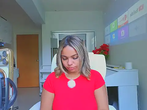 diosadeluniverso online show from 04/12/26, 02:55