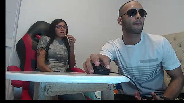 Giselle Max online show from 10/28/25, 01:36