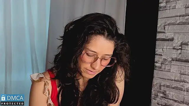 eva delight  online show from 06/01/26, 12:18