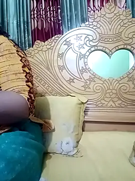 Nupur-00 online show from 11/18/25, 10:14