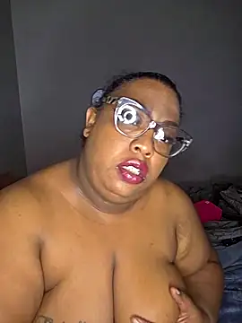 Snapshot of TigOBittiesTheOriginal chatting on 11/19/25, 02:28 TigOBittiesTheOriginal online show from 11/19/25, 02:28