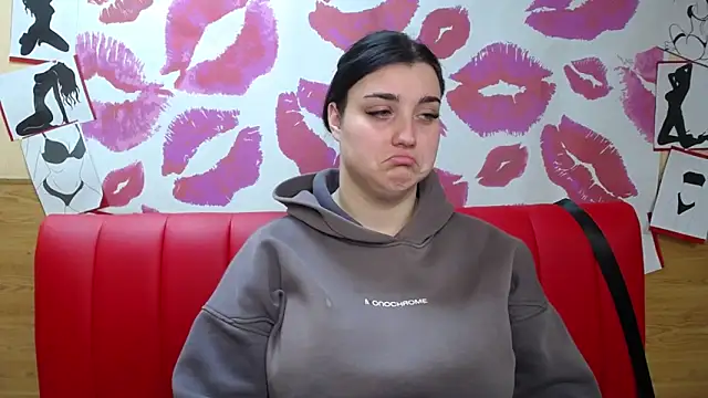 ScarletCargo online show from 11/18/25, 06:07