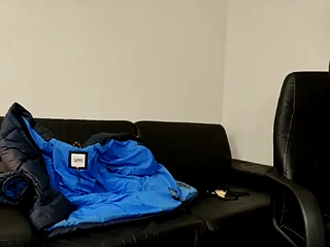 Snapshot of stripcumboy chatting on 12/05/25, 05:53 stripcumboy online show from 12/05/25, 05:53