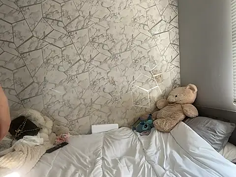 rosie-hipstergal online show from 07/20/26, 11:23