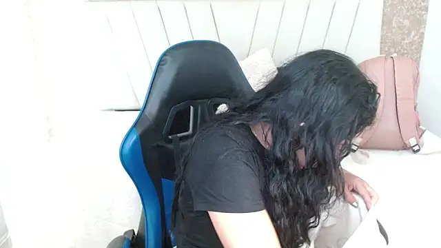 AliceSmity  online show from 03/12/26, 12:00