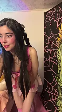 Snapshot of wetbyAlice chatting on 11/23/25, 12:21 wetbyAlice online show from 11/23/25, 12:21