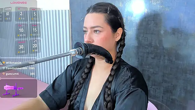 anna eyes  online show from 11/07/25, 12:05