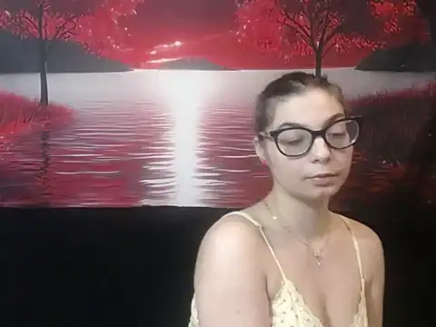 Snapshot of sweetbabygirlforyou chatting on 11/19/25, 12:10 sweetbabygirlforyou online show from 11/19/25, 12:10