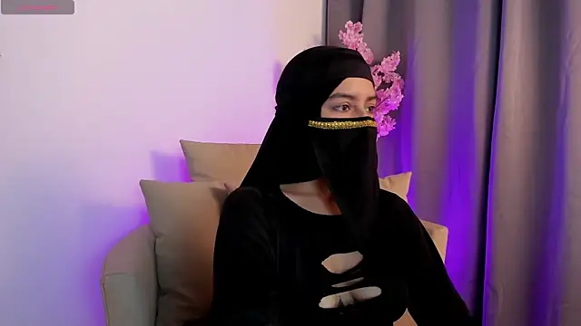 shaima   online show from 04/01/26, 10:51