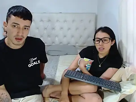 BIJOU SECRET online show from 11/13/25, 10:19