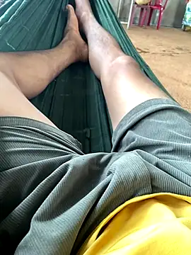 Thichthittuoi online show from 10/27/25, 01:31