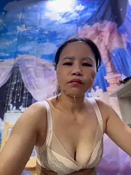 Zuzu-6 online show from 05/27/26, 12:29