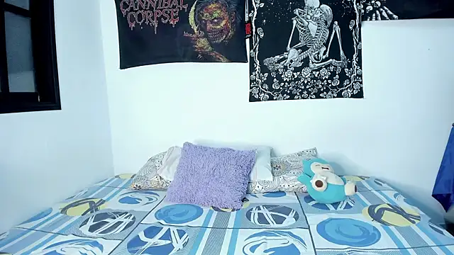 DagmarMoon online show from 12/13/25, 10:48