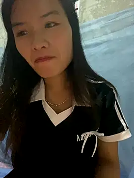 Yunzang online show from 11/10/25, 12:31