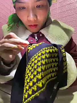 Yunzang online show from 02/15/26, 12:14