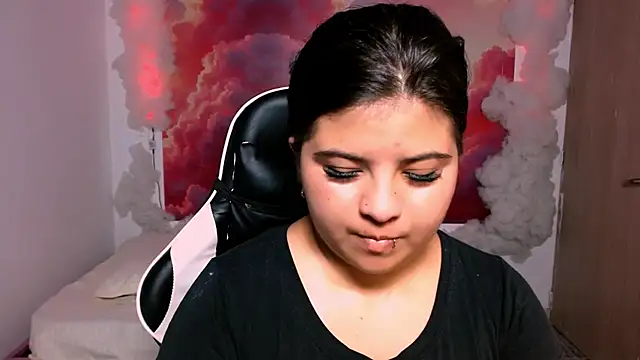 Snapshot of Sccarlett_Gracee chatting on 11/26/25, 03:29 Sccarlett Gracee online show from 11/26/25, 03:29