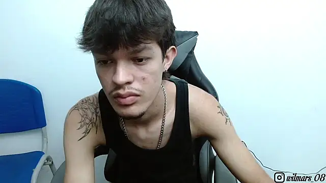 Snapshot of BrayanOconer08 chatting on 11/04/25, 04:11 BrayanOconer08 online show from 11/04/25, 04:11