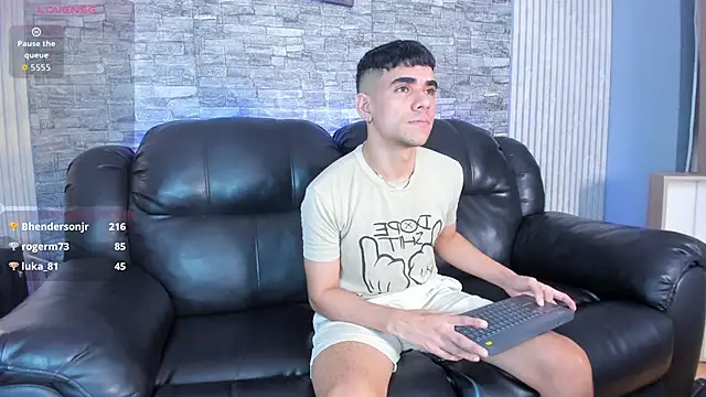 zack joness18 online show from 11/30/25, 05:33