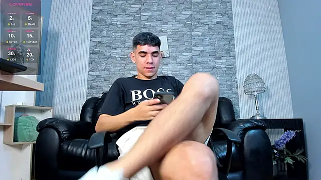 zack joness18 online show from 02/01/26, 04:55