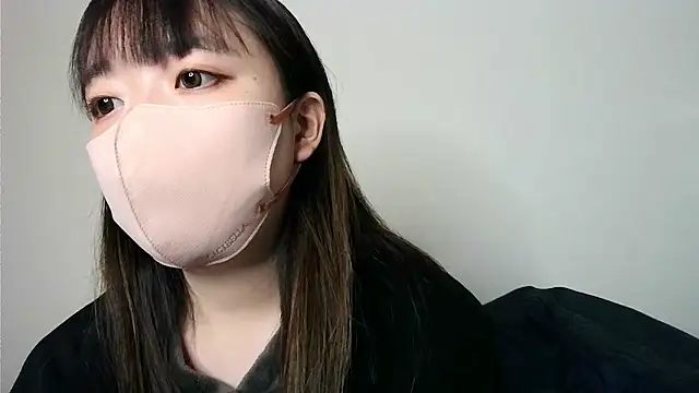 yua chan00 online show from 11/20/25, 01:11