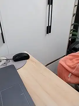 Tammy meri online show from 11/27/25, 10:01