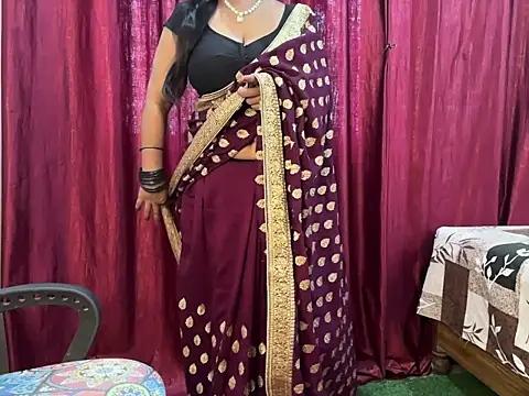 Snapshot of Ritika_janu chatting on 04/27/26, 06:11 Ritika janu online show from 04/27/26, 06:11