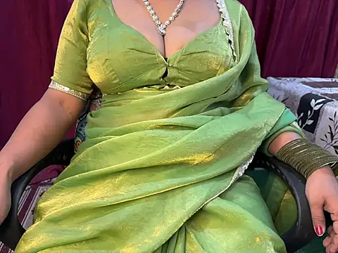 Snapshot of Ritika_janu chatting on 05/15/26, 05:36 Ritika janu online show from 05/15/26, 05:36