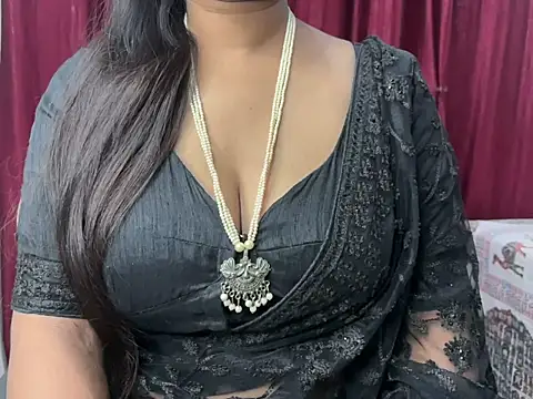 Snapshot of Ritika_janu chatting on 07/19/26, 06:00 Ritika janu online show from 07/19/26, 06:00