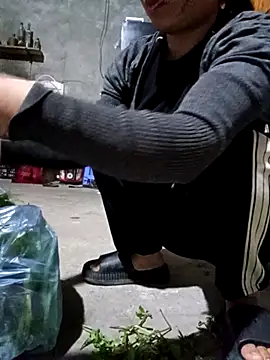 Phoena-a online show from 04/20/26, 11:24