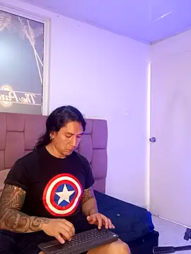 Snapshot of ErosyVenus69 chatting on 11/06/25, 06:42 ErosyVenus69 online show from 11/06/25, 06:42